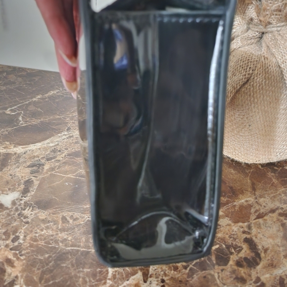 Marc Jacob's Patent Leather Pouch - Picture 5 of 6